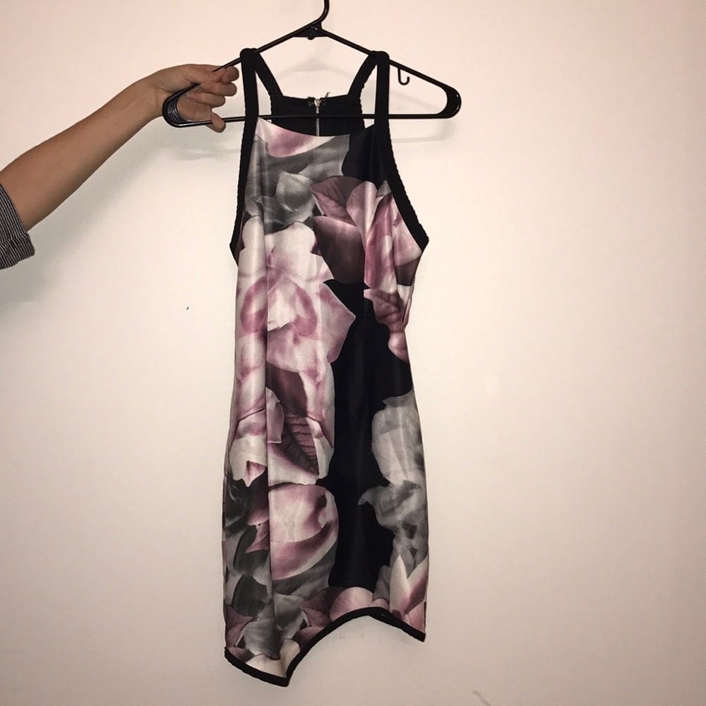 floral fitted cocktale dress